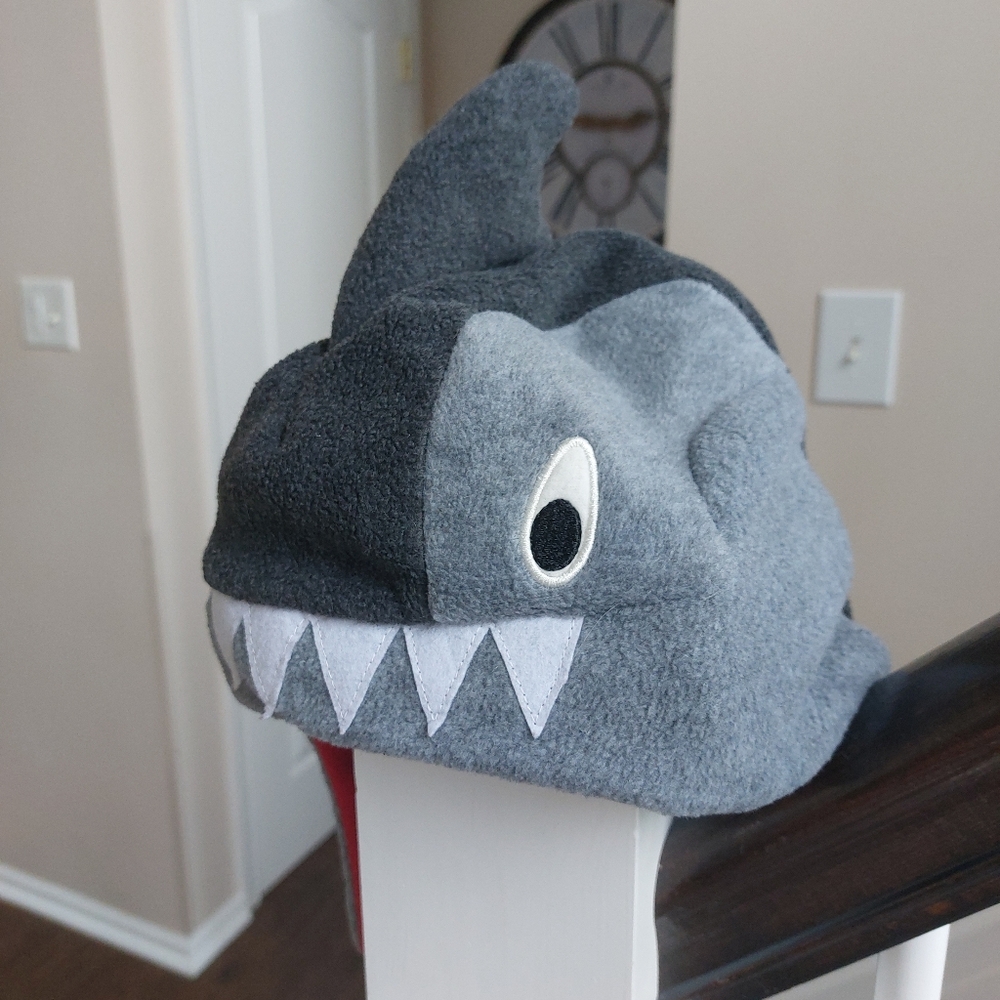 Gap shark hat